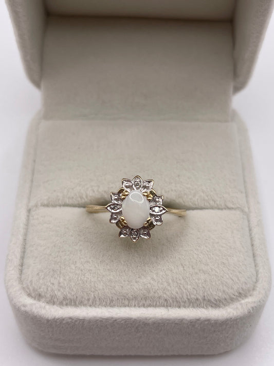 9ct gold opal and diamond ring