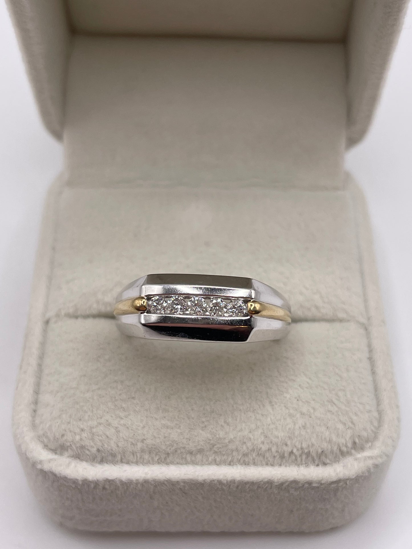 9ct two tone gold diamond ring