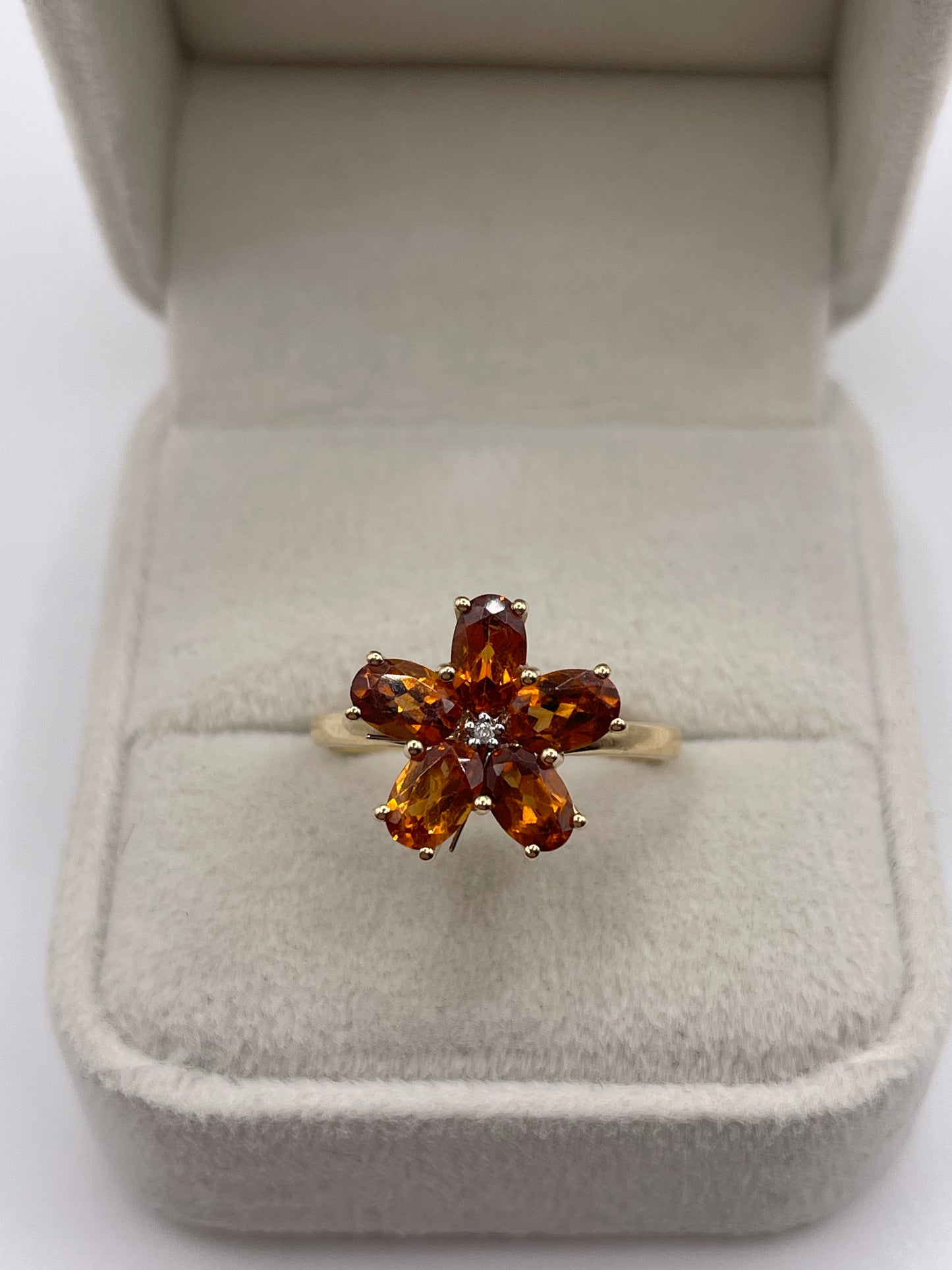 9ct gold citrine and diamond ring