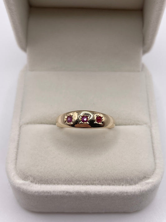9ct gold ruby gypsy ring