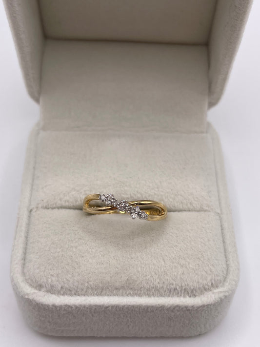 9ct gold diamond cluster ring