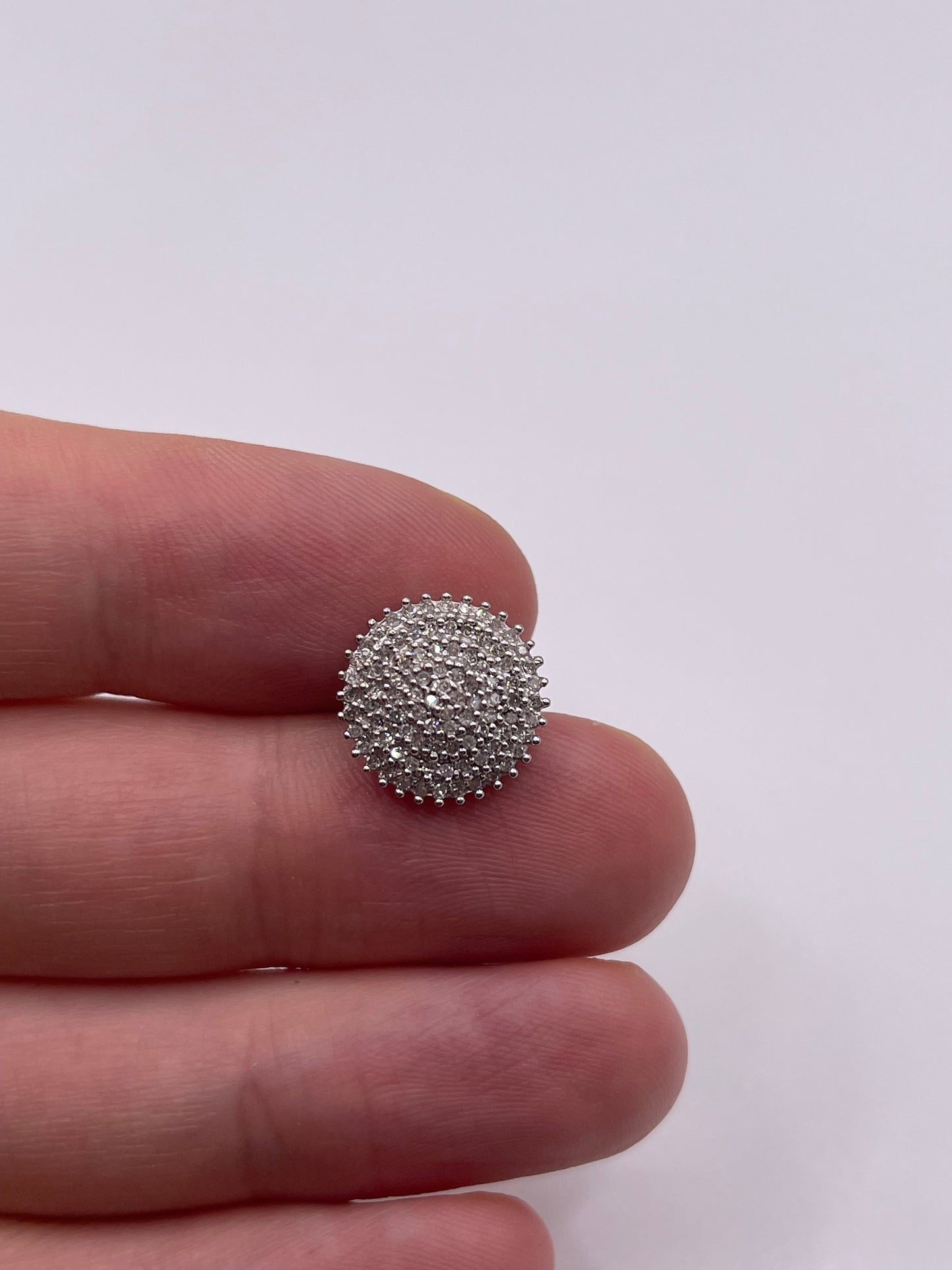 9ct gold diamond cluster pendant