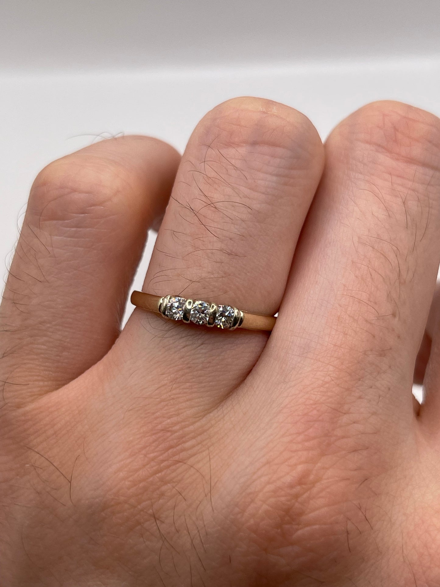 9ct gold diamond ring
