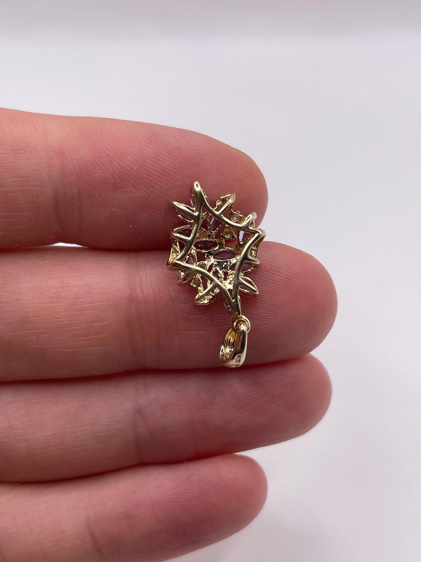 9ct gold tanzanite and diamond pendant