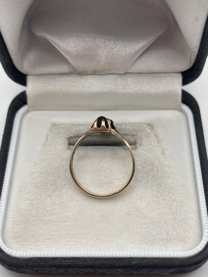 14ct gold garnet and diamond ring