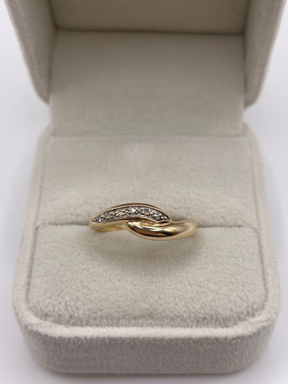 9ct gold diamond ring