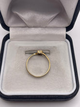 Load image into Gallery viewer, 9ct gold coral ring
