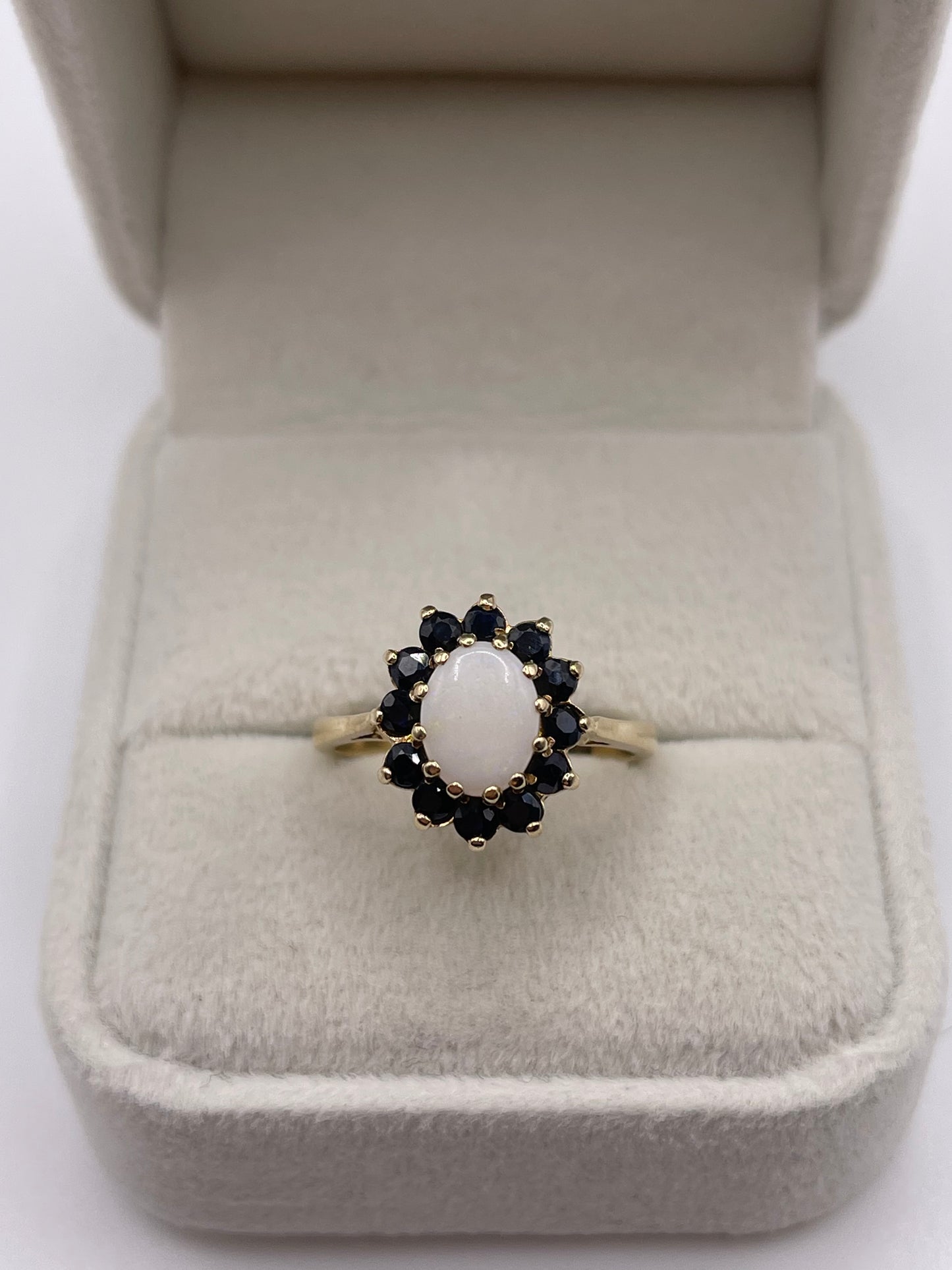 9ct gold opal and sapphire ring
