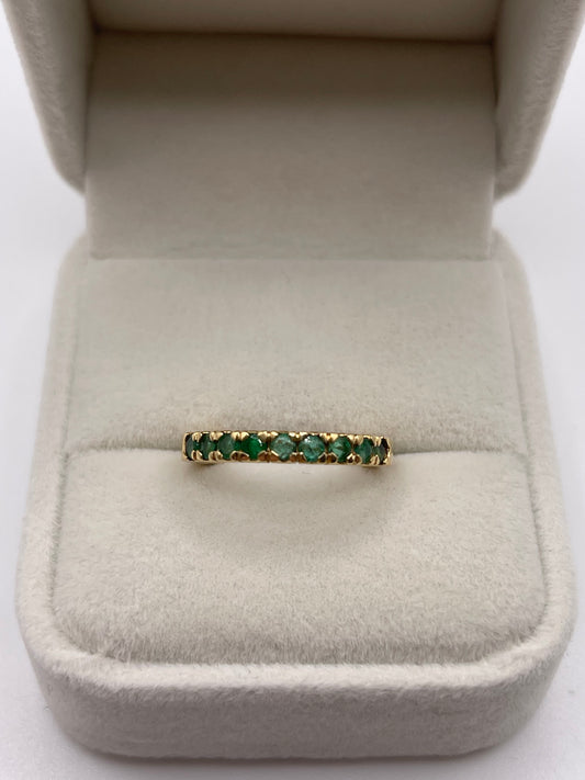 18ct gold emerald ring