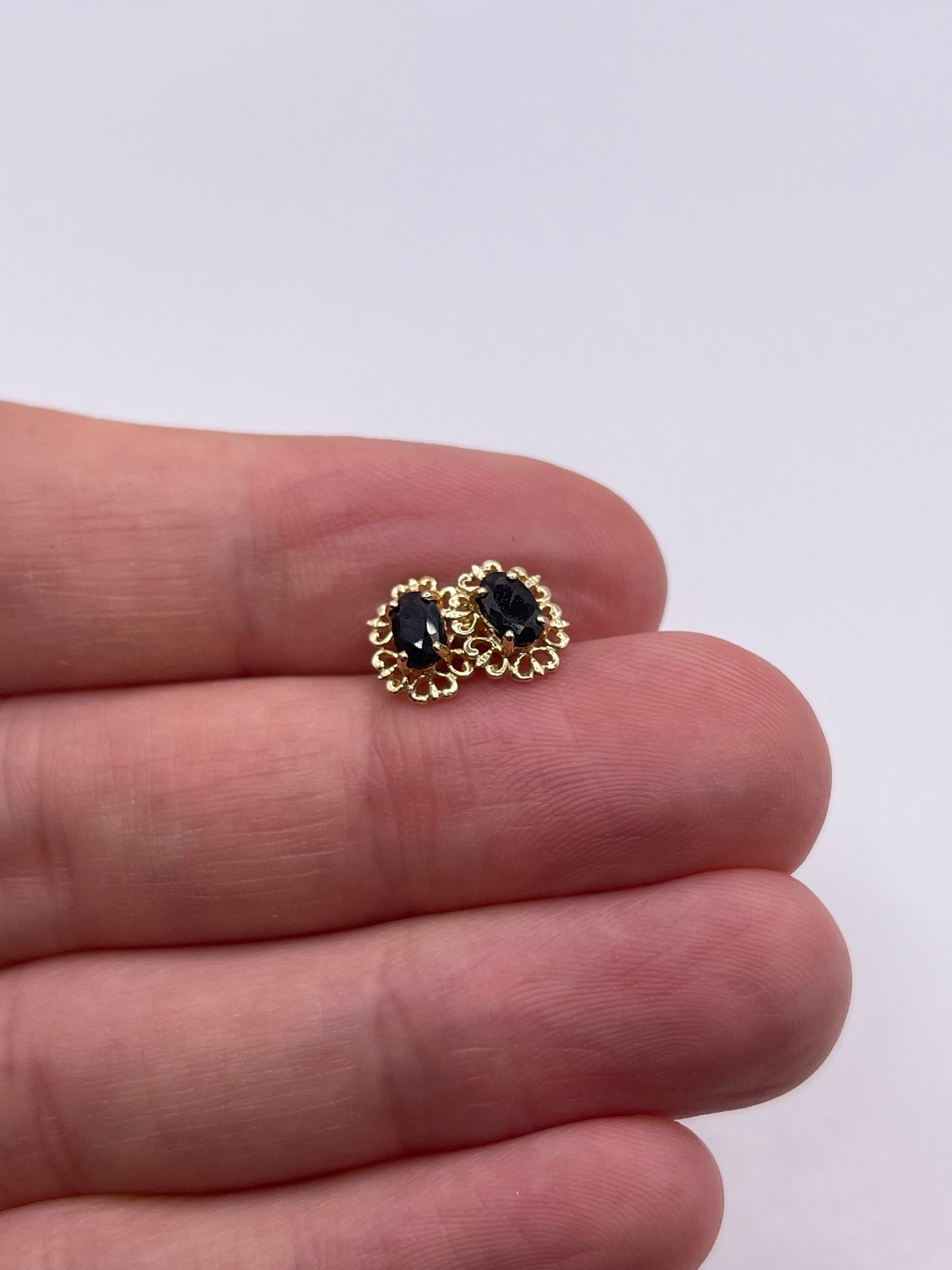 9ct gold sapphire earrings