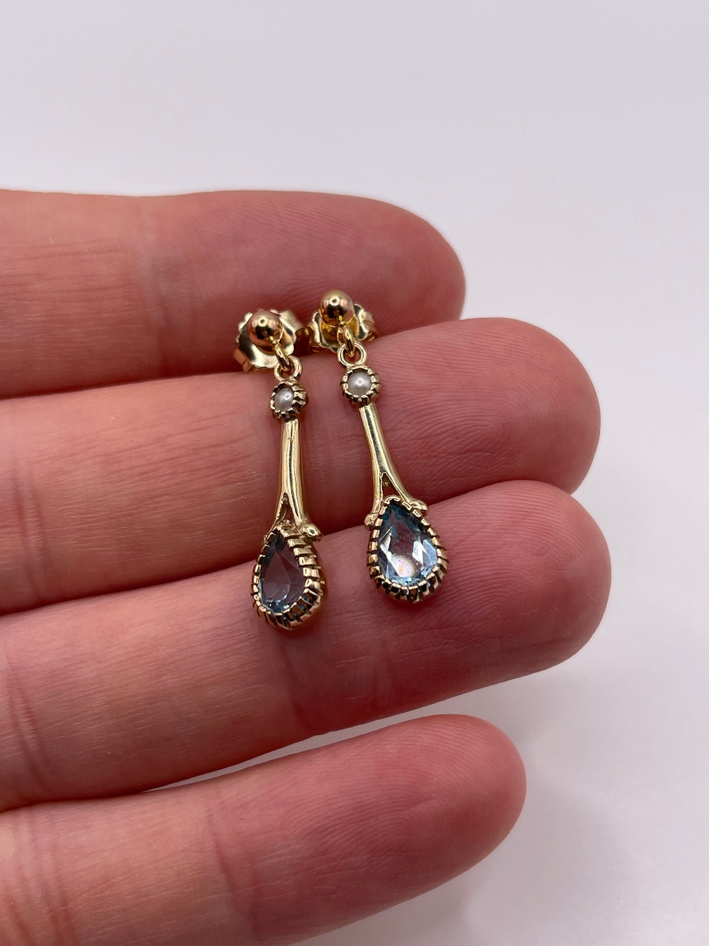 9ct gold topaz and pearl earrings