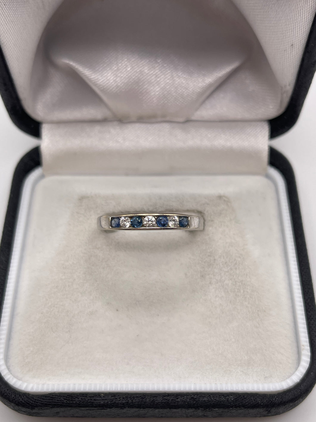 9ct white gold sapphire and cz ring