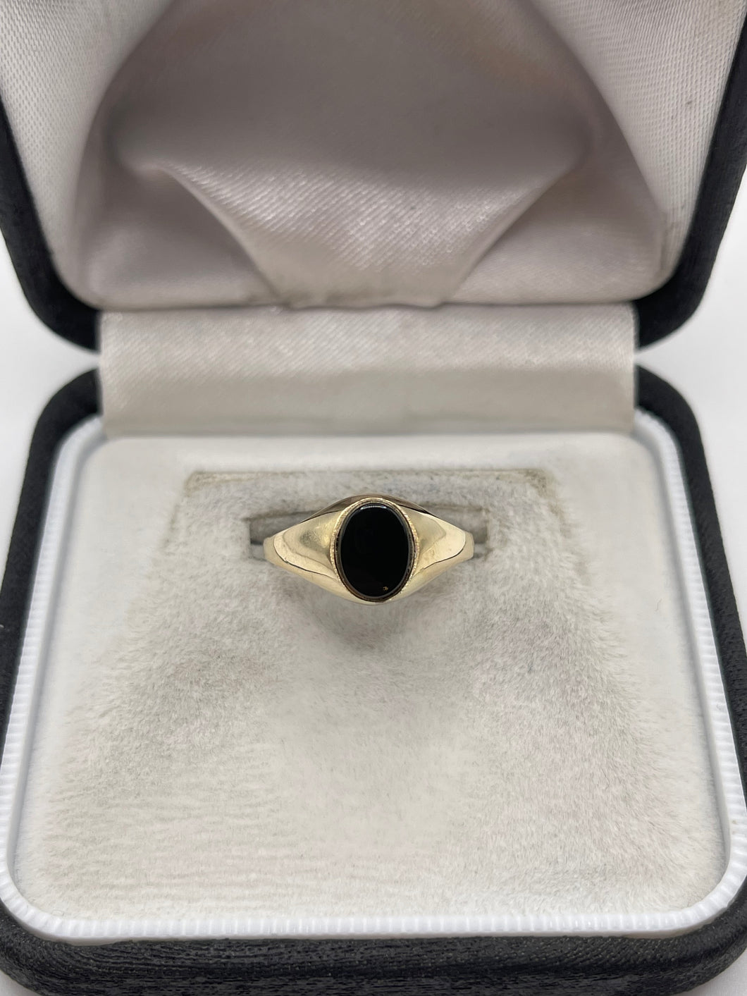 9ct gold onyx signet ring