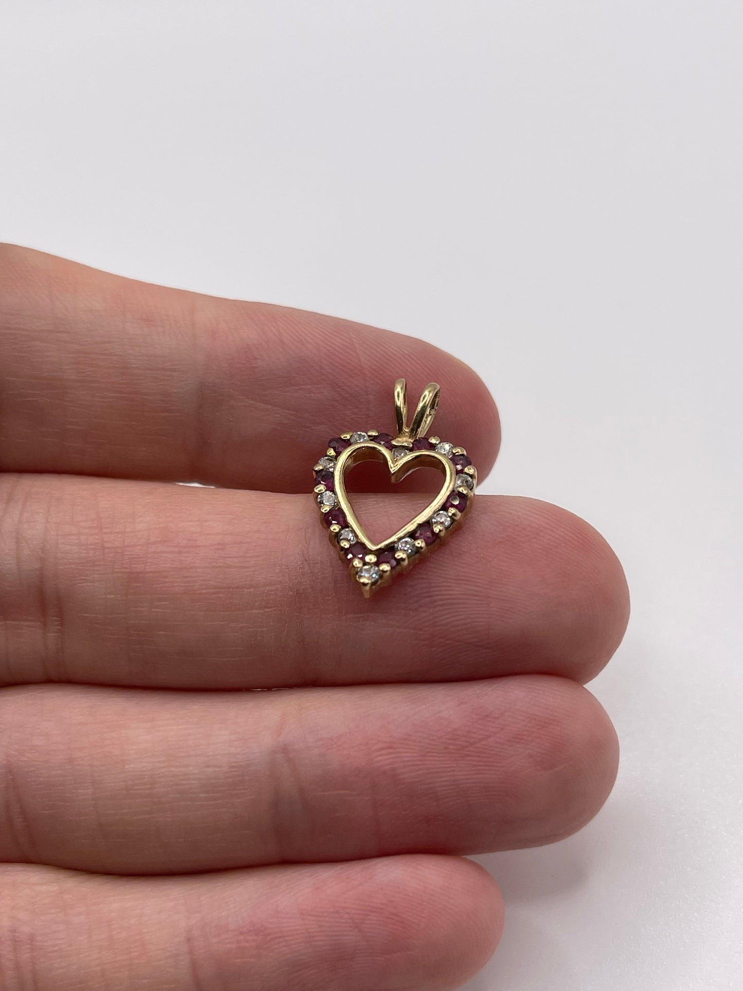 9ct gold ruby and diamond heart pendant