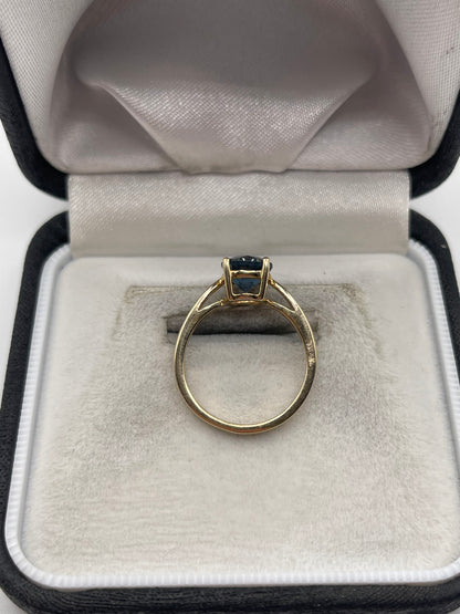 9ct gold teal topaz ring
