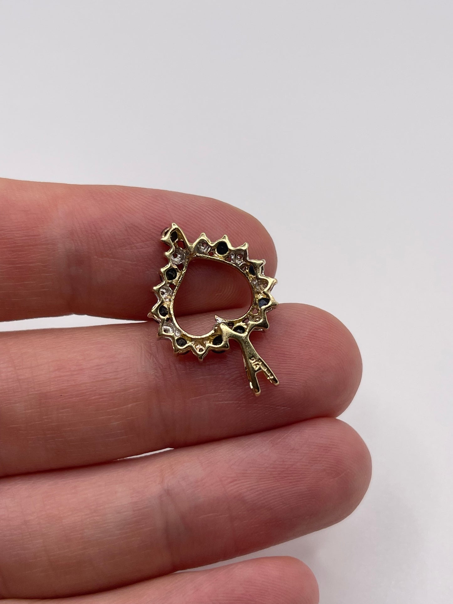 9ct gold sapphire and diamond heart pendant