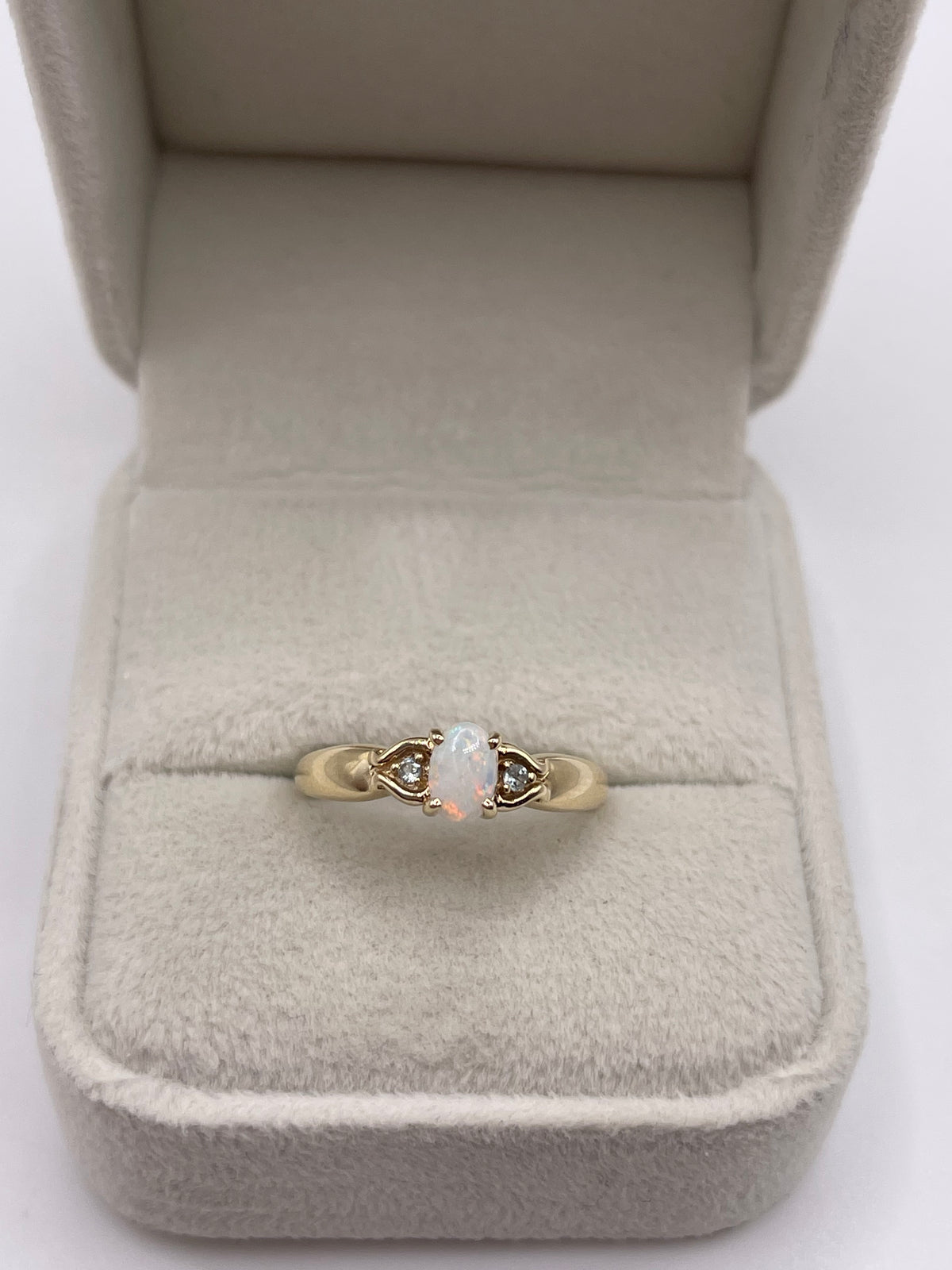 9ct gold opal and alexandrite ring
