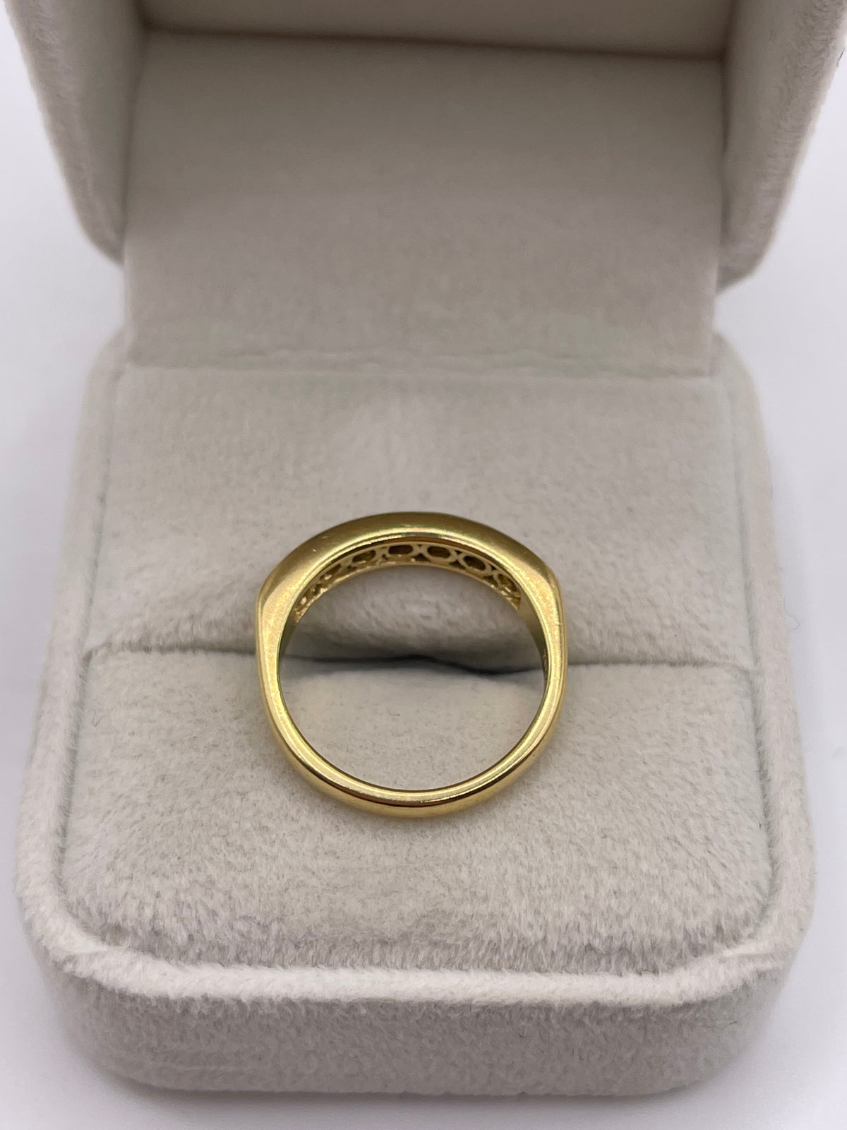 18ct gold 50 point diamond ring