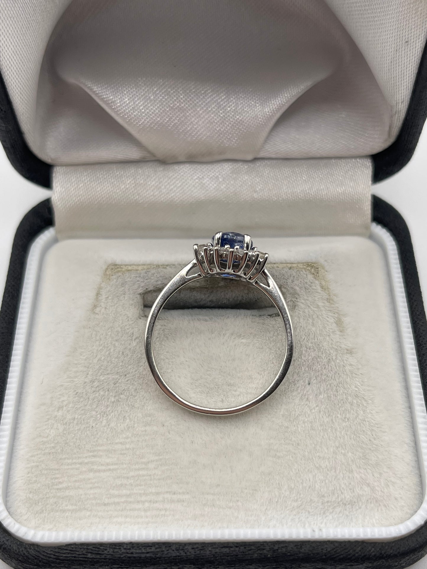 9ct white gold kyanite and zircon ring