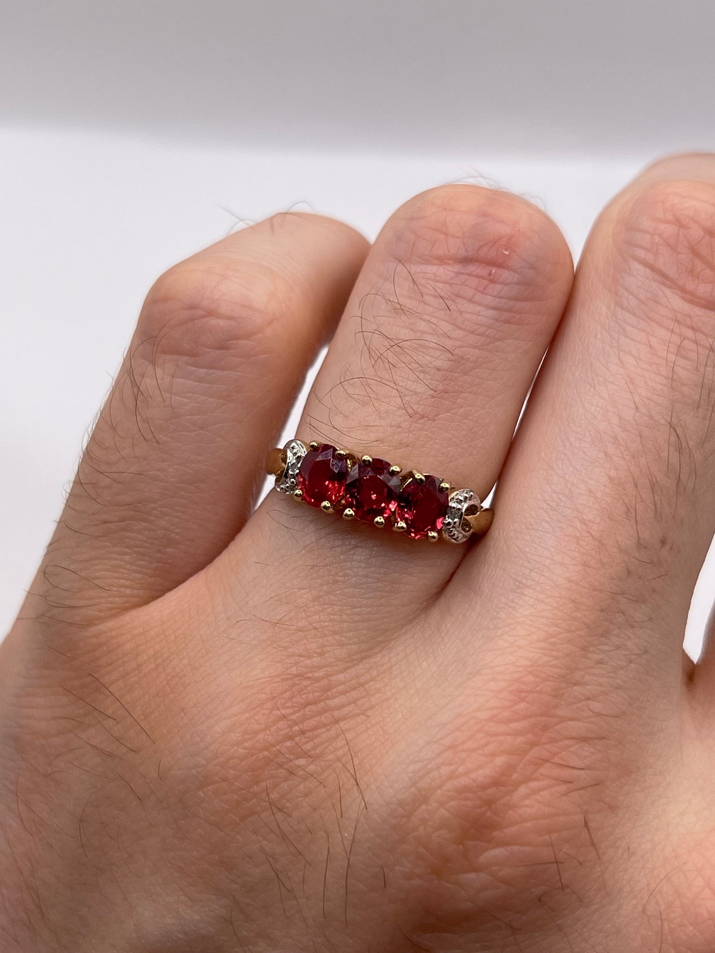 9ct gold spinel and diamond ring