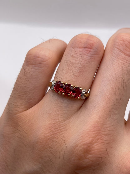 9ct gold spinel and diamond ring