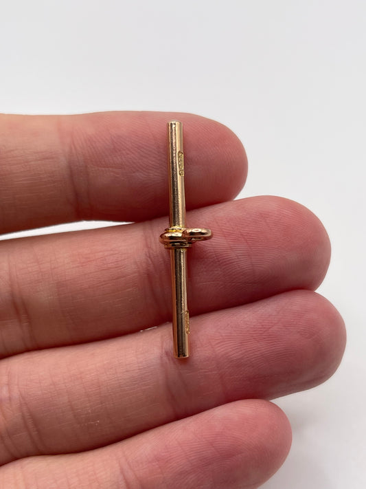9ct rose gold T bar pendant