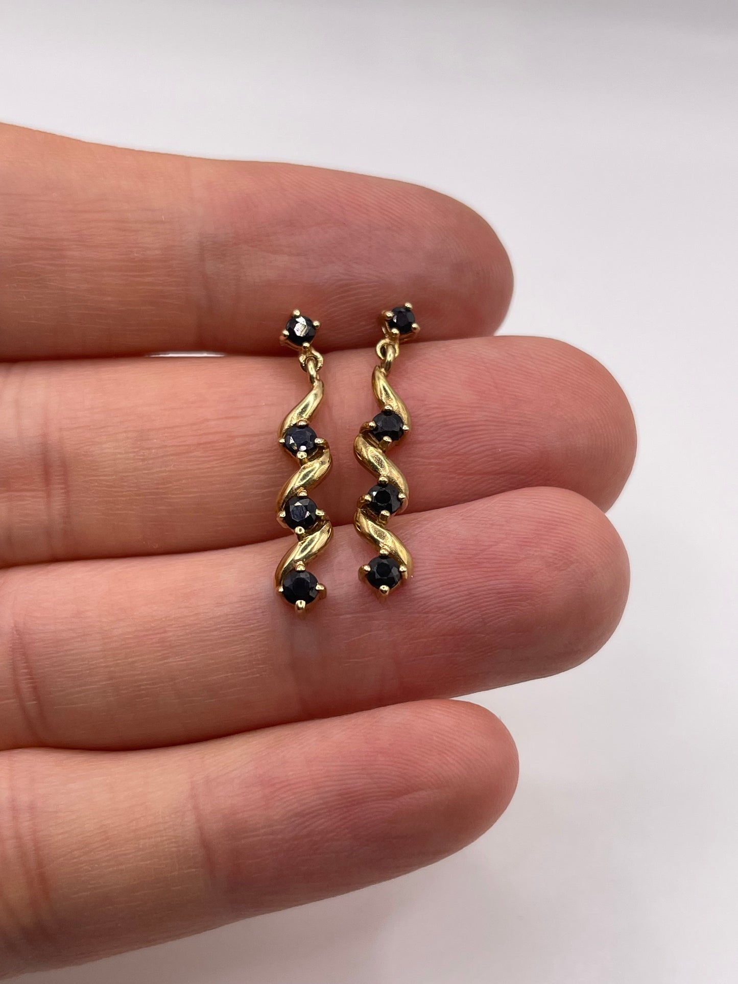 9ct gold sapphire earrings