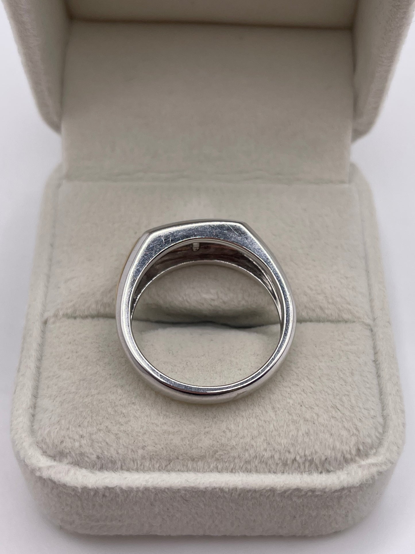 9ct two tone gold diamond ring