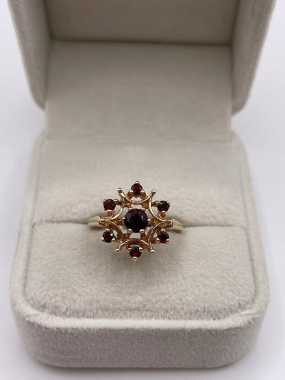 9ct gold garnet cluster ring