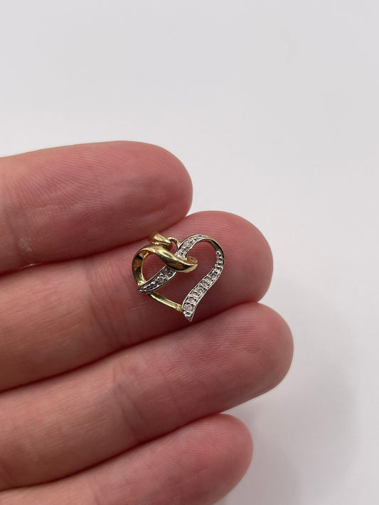 9ct gold diamond heart pendant