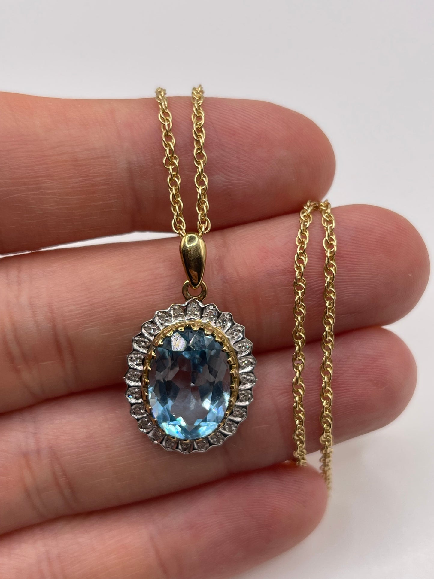 9ct gold topaz and diamond necklace