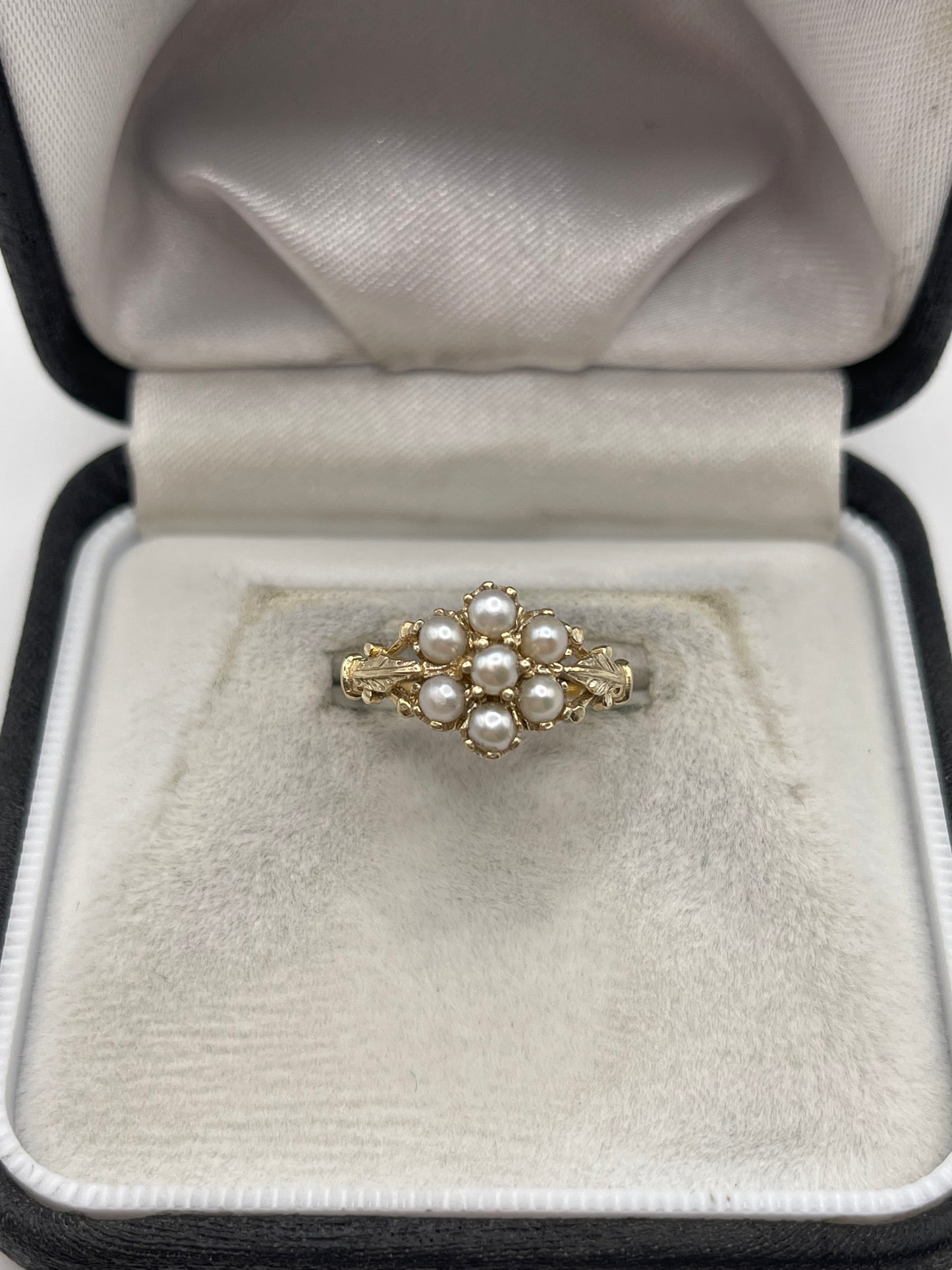 9ct gold pearl cluster ring