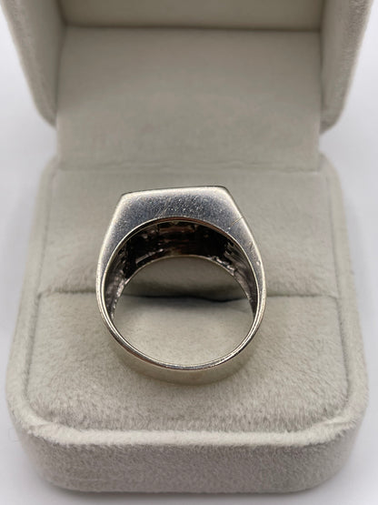 14ct white gold diamond cluster ring