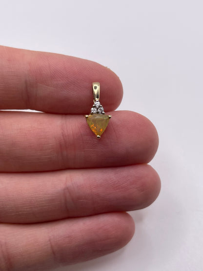 9ct gold opal and zircon pendant