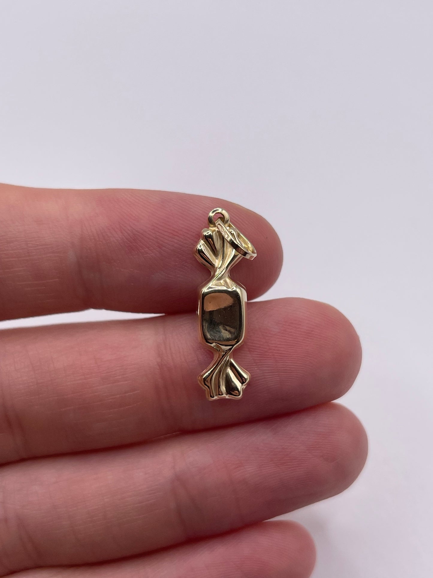 9ct gold sweet / candy charm