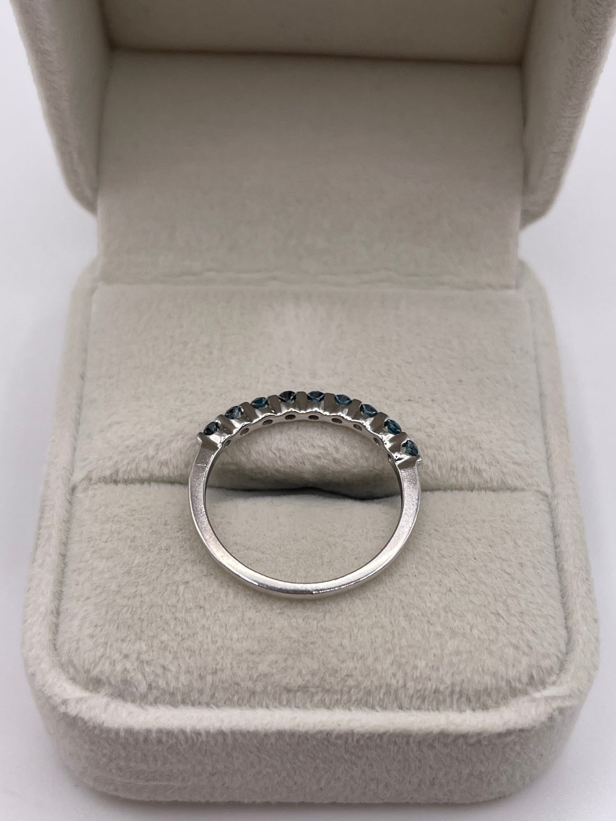 9ct white gold blue diamond ring