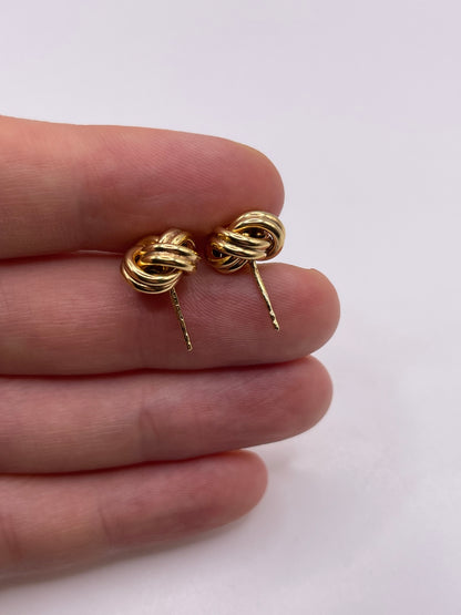 9ct gold knot earrings