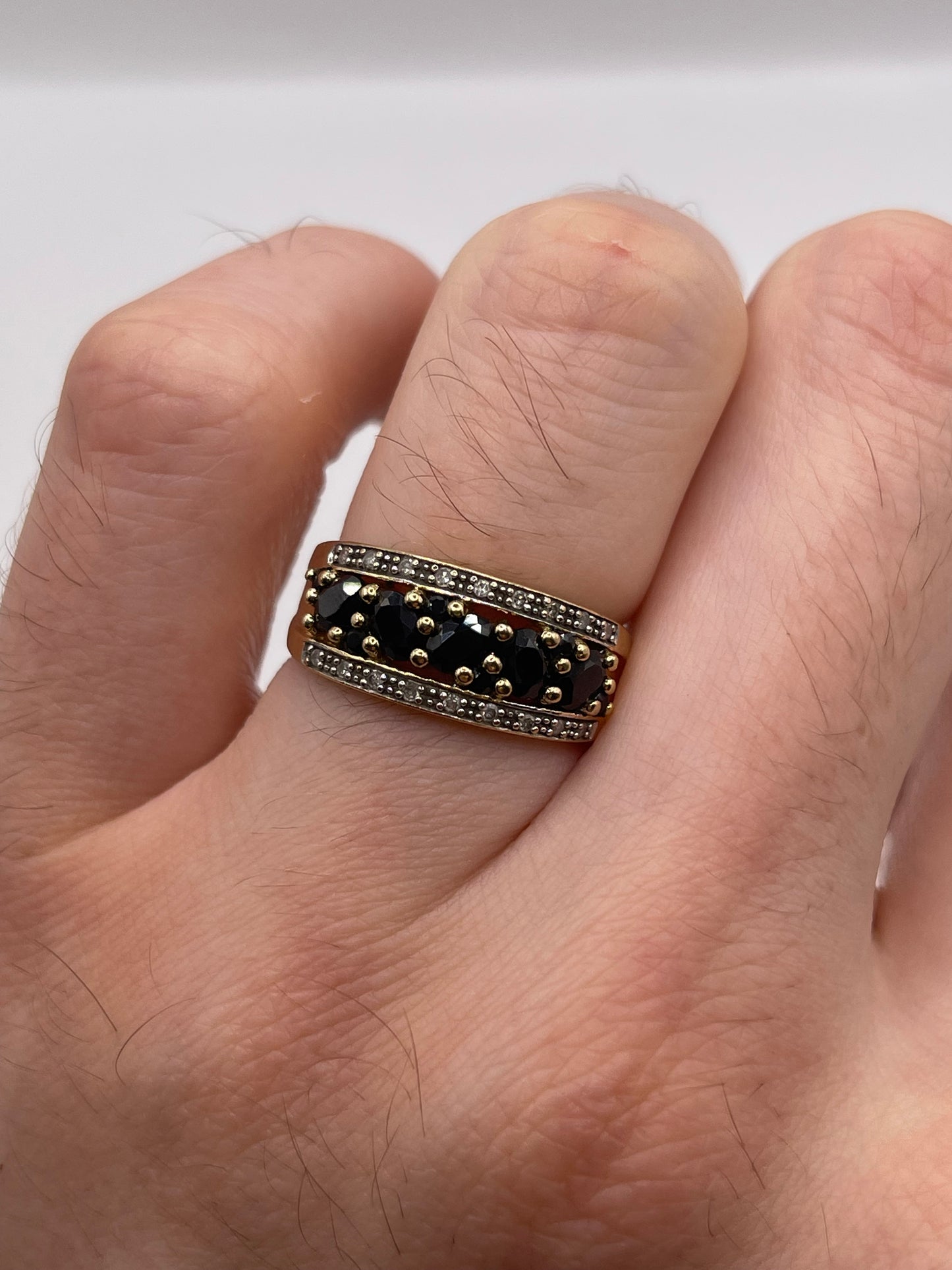 9ct gold sapphire and diamond ring