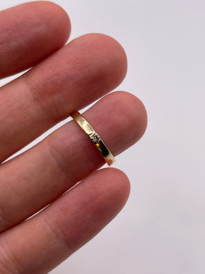 9ct gold diamond ring