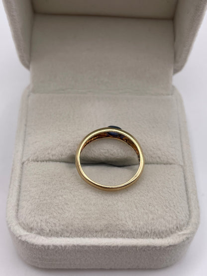 9ct gold cabochon sapphire ring