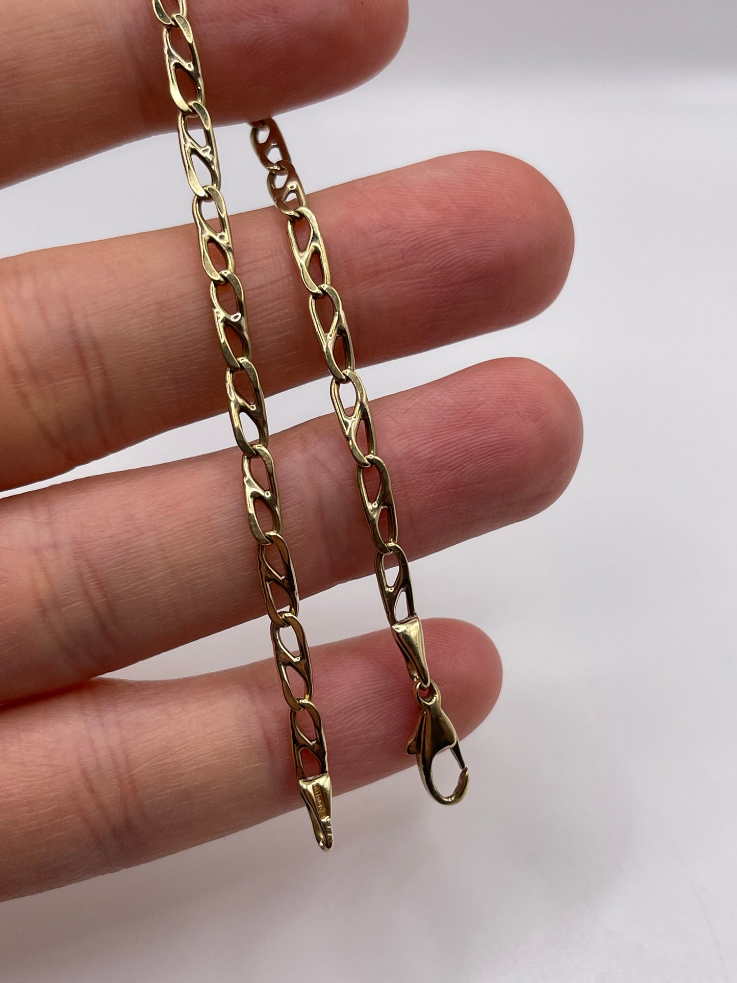 9ct gold bracelet