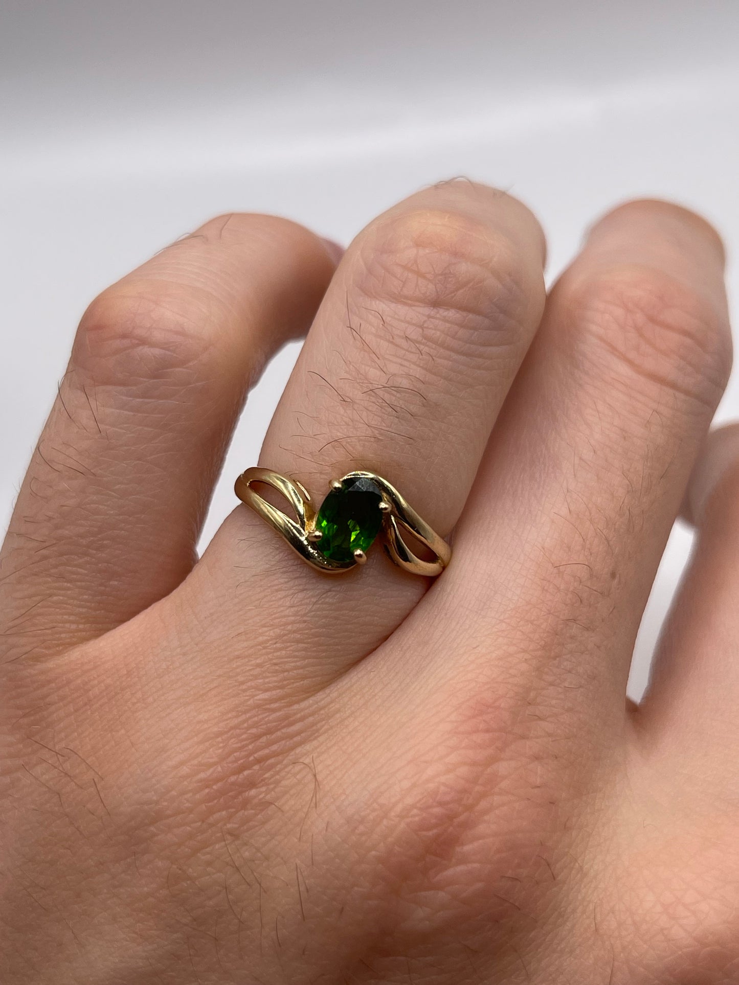 9ct gold diopside ring
