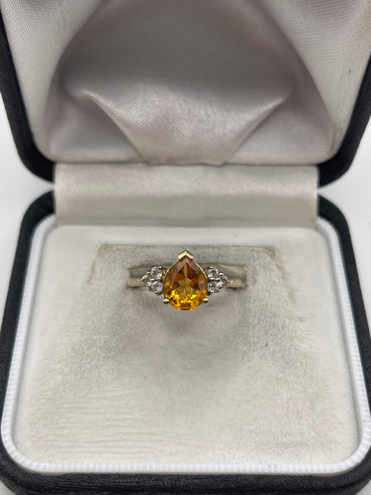 9ct gold citrine and zircon ring