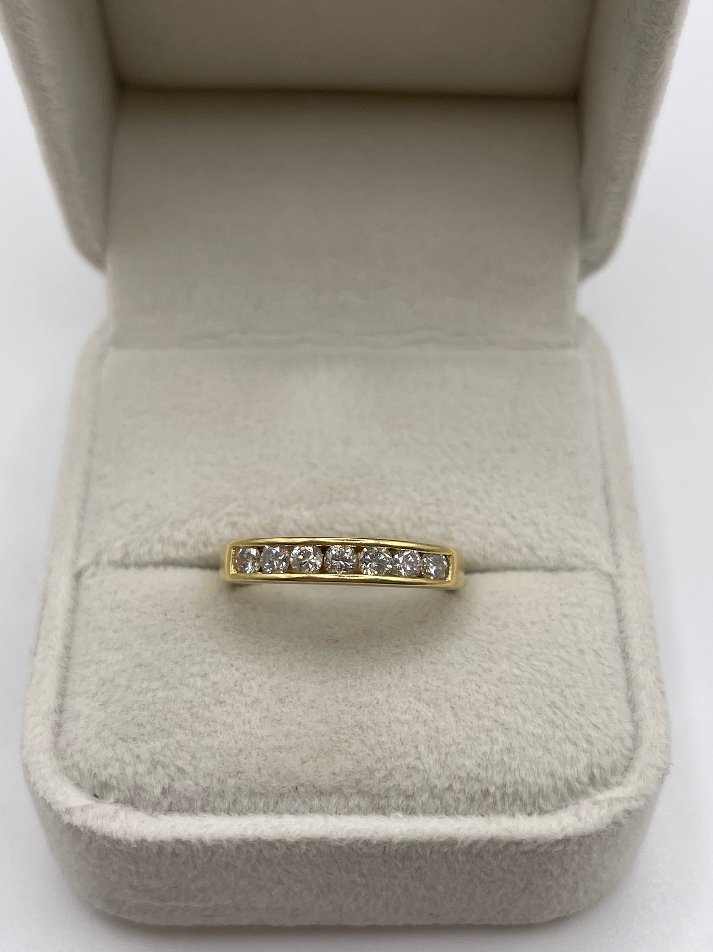 18ct gold 50 point diamond ring