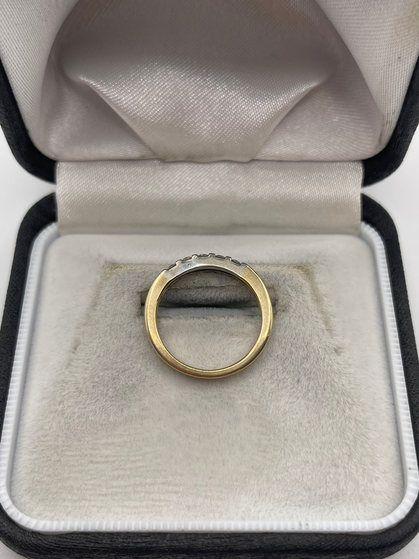 9ct gold diamond ring