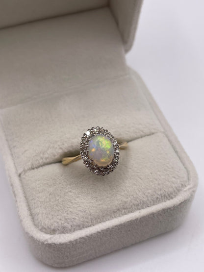 18ct gold opal and diamond ring