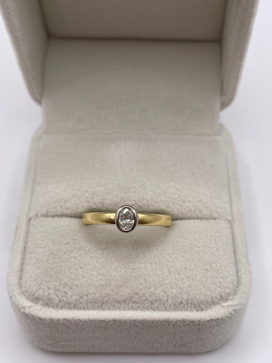 18ct gold diamond ring