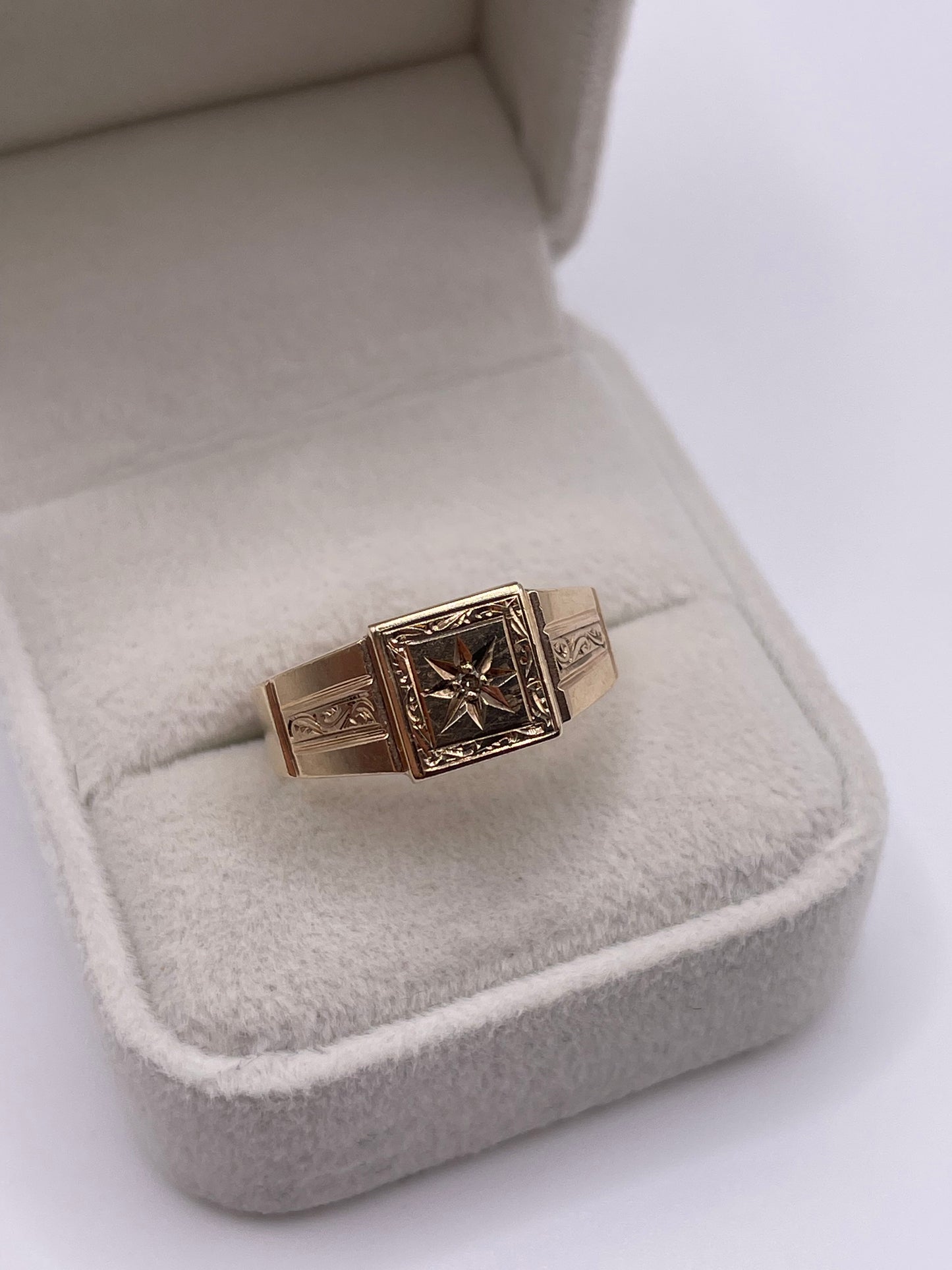 9ct gold diamond signet ring
