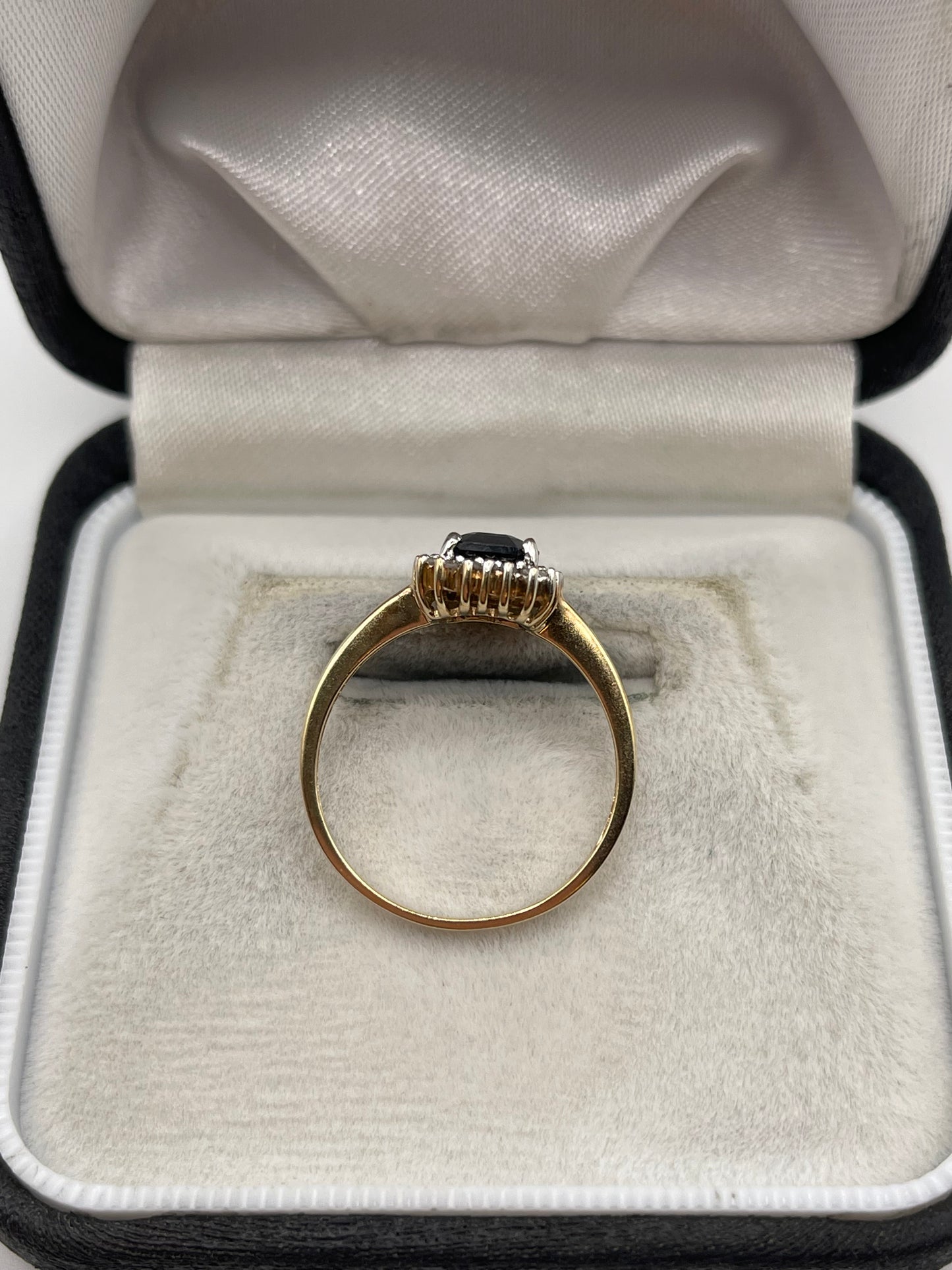 9ct gold sapphire and diamond ring