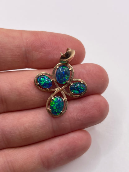 9ct gold opal triplet pendant